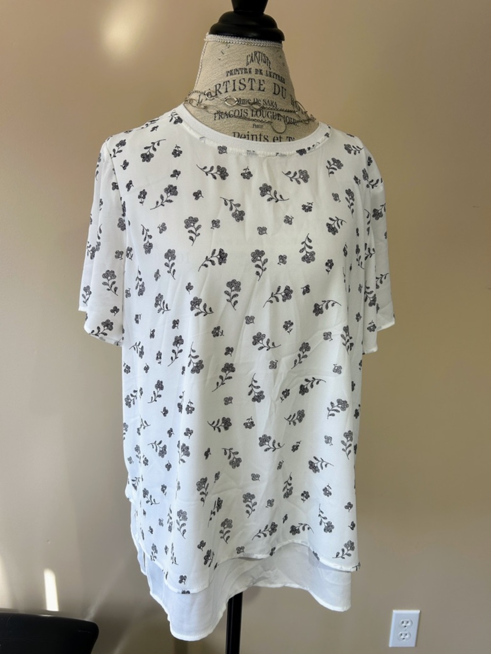 Hilary  Radley Blouse, White & Black Floral (size Xl)